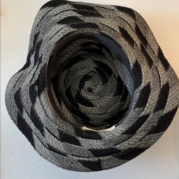 Vintage wool black & grey hat Maxine hats - Picture 6 of 9